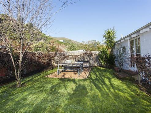 1/3 Head Street, Sumner