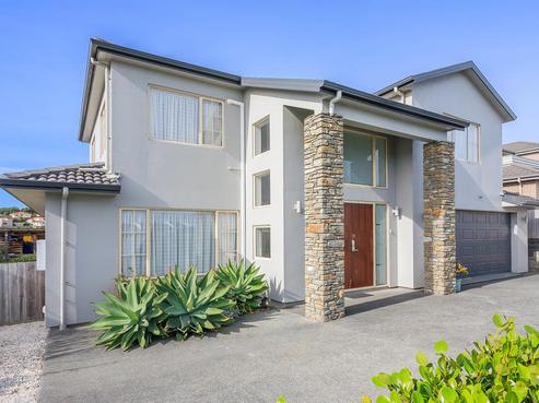 96 Medallion Drive, Oteha