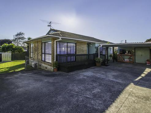 70 Saint Annes Crescent, Wattle Downs
