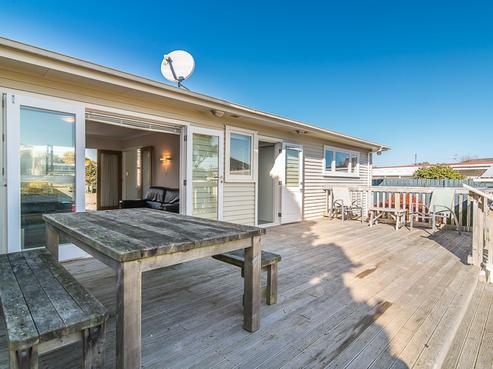7 Bermuda Grove, Paraparaumu Beach