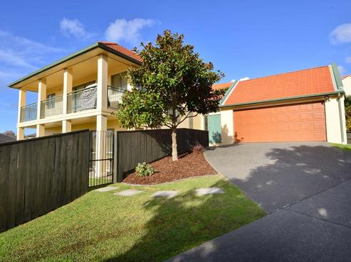 8 Parkwood Crescent, Gulf Harbour