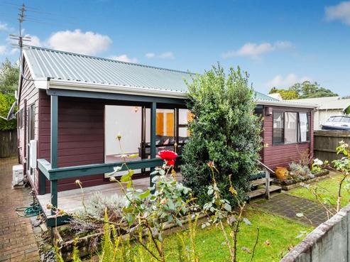 1/329 Point Chevalier Road, Point Chevalier