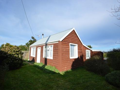 715 Bluff Highway, Clifton