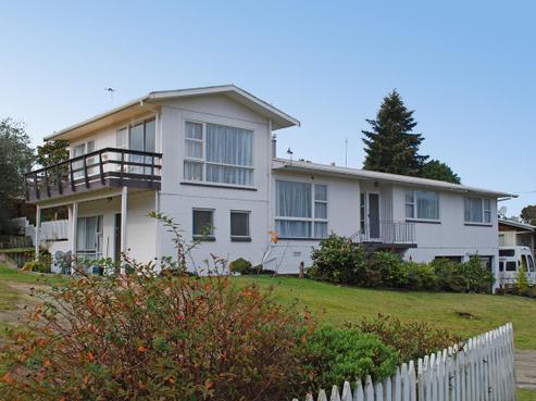 82 Taharepa Road, Hilltop