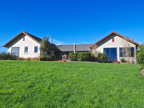 6 Toetoe Lane, Redwood Valley