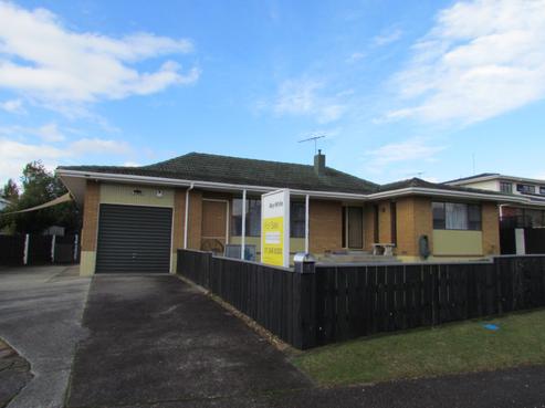 4 Amun Place, Westbrook