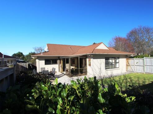 1 Prestwick Place, Wattle Downs