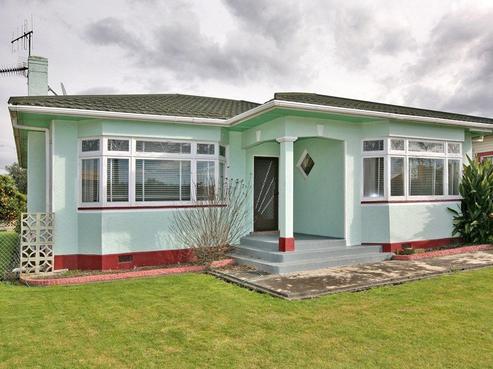 404 Williams Street, Mahora