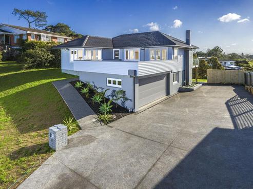 111 Sunrise Avenue, Murrays Bay