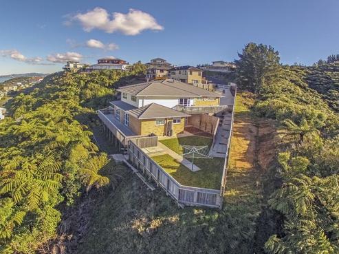 42 Arahiwi Grove, Tirohanga