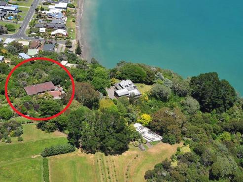1130 Whangaparaoa Road, Tindalls Beach