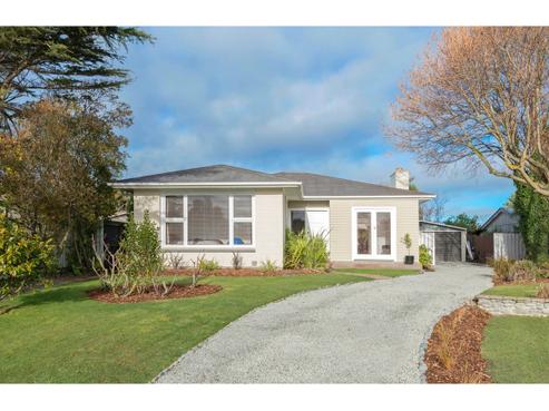 7 Charles Upham Avenue, Hillmorton