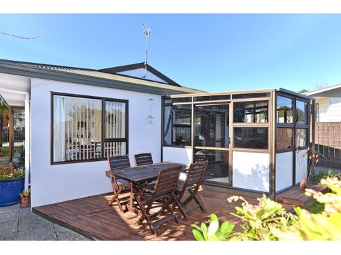 2/20 Bledisloe Avenue, Stoke
