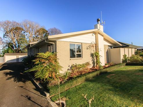 6 Suffolk Crescent, Feilding