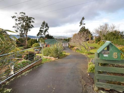5 Tilburn Street, Halfway Bush