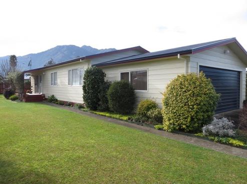 34 Clarke Avenue, Te Aroha