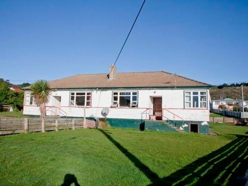82 Slaney Street, Bluff