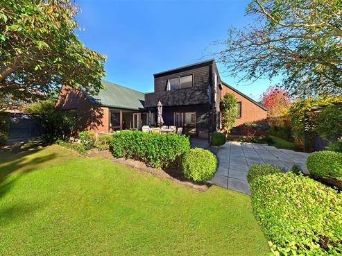 38 Rembrandt Place, Burnside