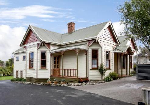 100 Mangorei Road, Merrilands