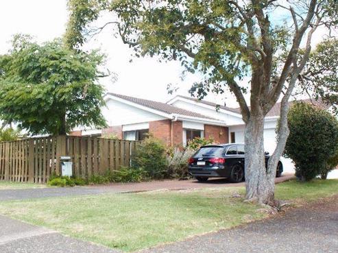 1/8 Brook Street, Milford