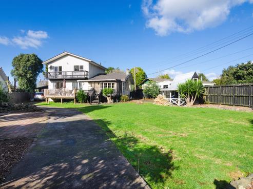 45 Cambridge Road, Riverhead