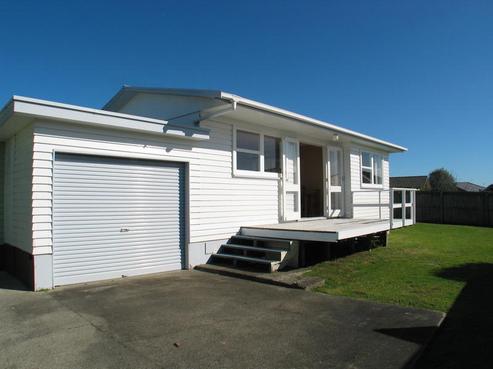 18B Edgewater Parade, Waiuku