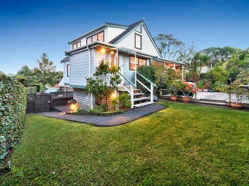 12A West Lynn Road, Titirangi