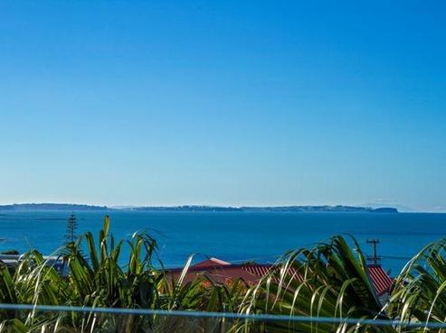 4/318 Beach Road, Campbells Bay