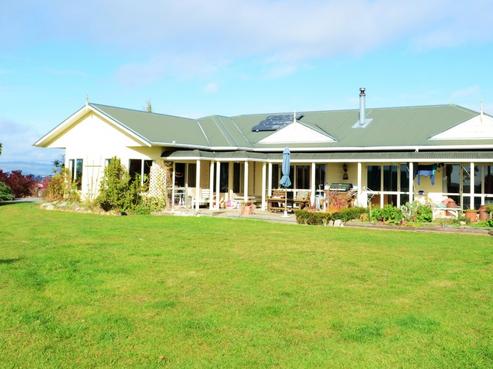 69 Pirau Road, Fernhill