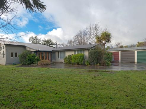 5 Curries Road, Hillsborough