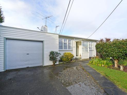 8 Willow Grove, Ebdentown