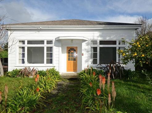 88 Fox Street, Featherston