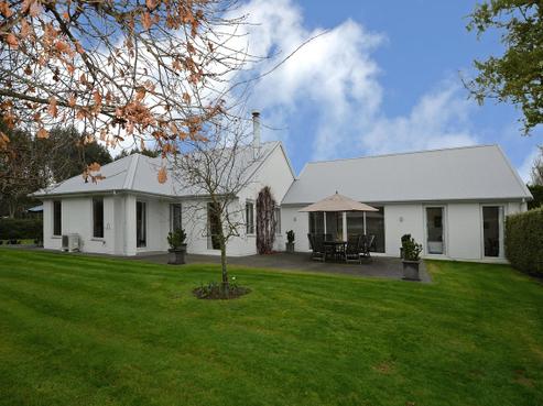 5 Barlow Road, Martinborough