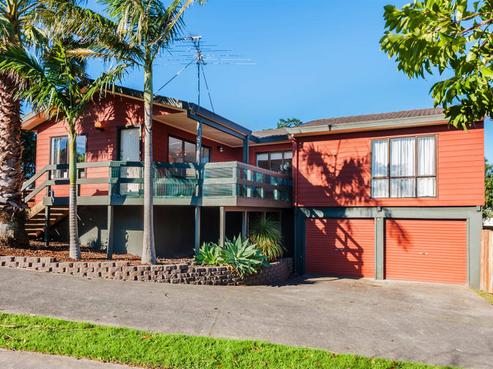 15A Seaglen Place, Botany Downs