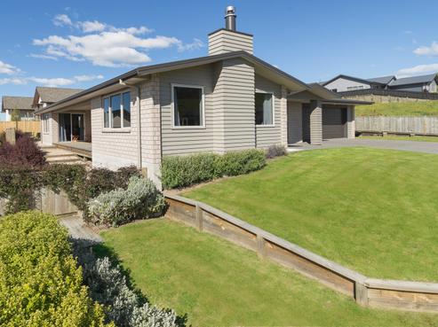 16 Butler Place, Lynmore
