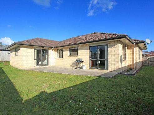 95 New Borman Road, Huntington