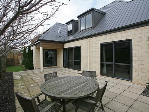 2 Milrose Court, Lincoln