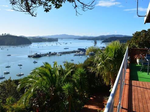 12 Sir George Back Street, Opua