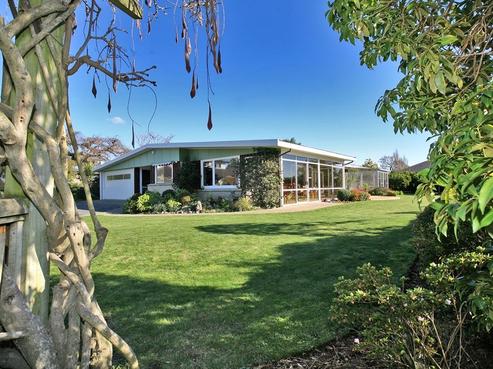 6 Selwyn Road, Havelock North