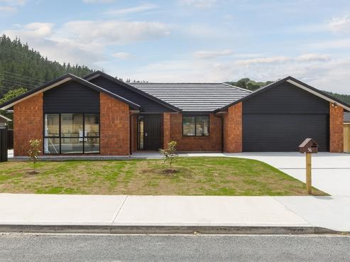 96 Riverstone Drive, Riverstone Terraces