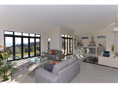 396 Princes Drive, Wakatu