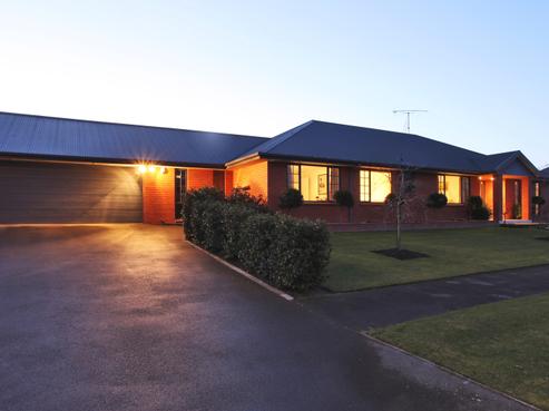 1 Country Place, Allenton