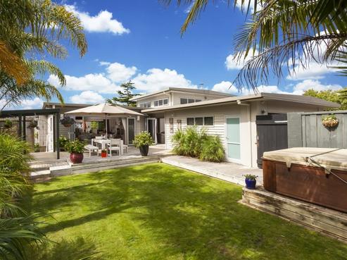 16 Endymion Place, Half Moon Bay
