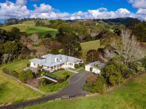 7 Upper Waiwera Road, Puhoi