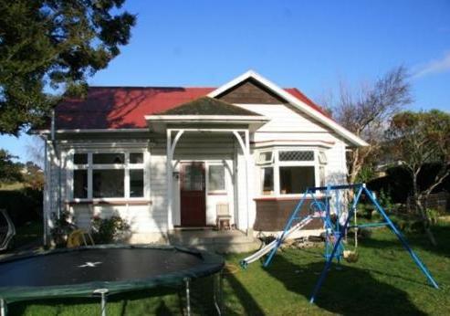 28 Station Road, Sawyers Bay