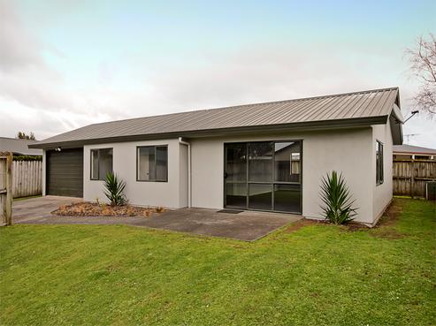 12 O'Sullivan Place, Waiuku