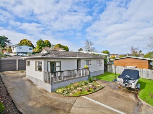 38 Fitzherbert Avenue, West Harbour