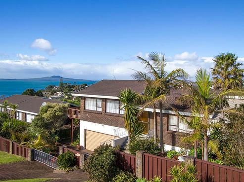 33A Montgomery Avenue, Rothesay Bay