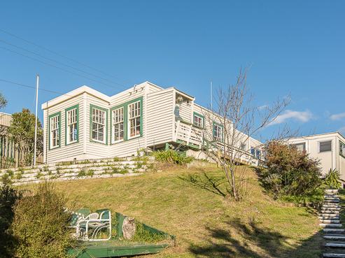 44 Tiromoana Road, Raumati South