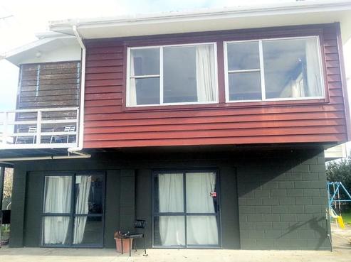 12 F Lowry Road, Whakatiwai